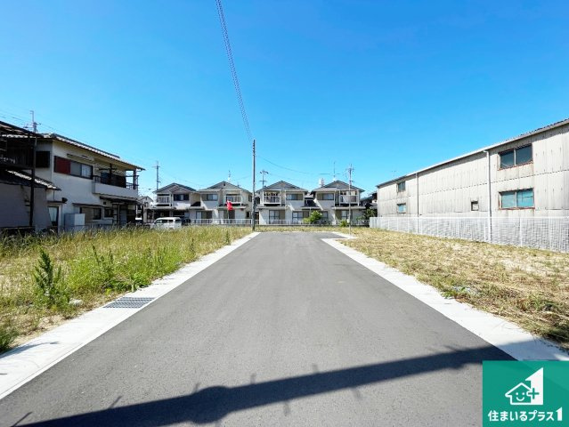 1(土)2(日)現地説明会　橿原市忌部町の前面道路含む現地写真|駅やスーパー、小学校・中学校等日常生活に欠かせない情報や道のりもご紹介いたしますのでお気軽にご相談ください。