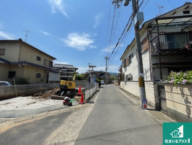 京都市右京区嵯峨広沢南野町　第3期　新築一戸建ての前面道路含む現地写真|現在建築中！落ち着いた街並みで新生活を始めることが出来そう！周辺の物件も併せてご紹介させて頂きます！