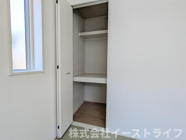 【新築戸建】　いわき市平谷川瀬第2　全3棟の収納|1号棟写真　和室には押入れが付いてるので、来客用の布団も収納できます！