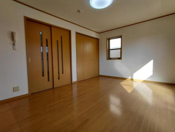 パセオ新在家の洋室