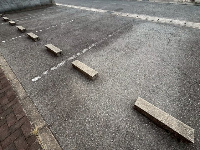 パセオ新在家の駐車場