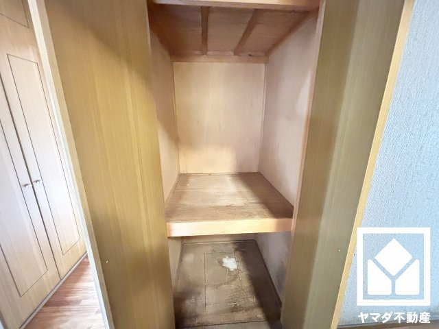 西宮市北六甲台３丁目の収納|穏やかな暮らしを支える、豊かな収納。押入れは奥行きがあるので、収納力も申し分ありません。