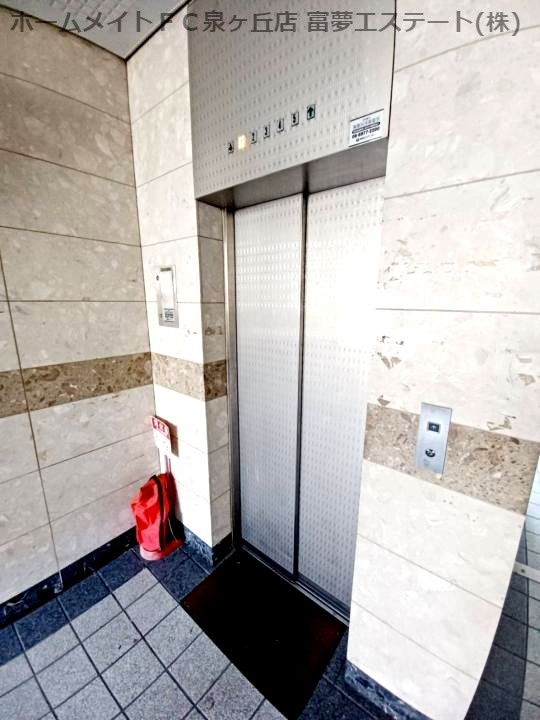 ベーレン水賀池のロビー