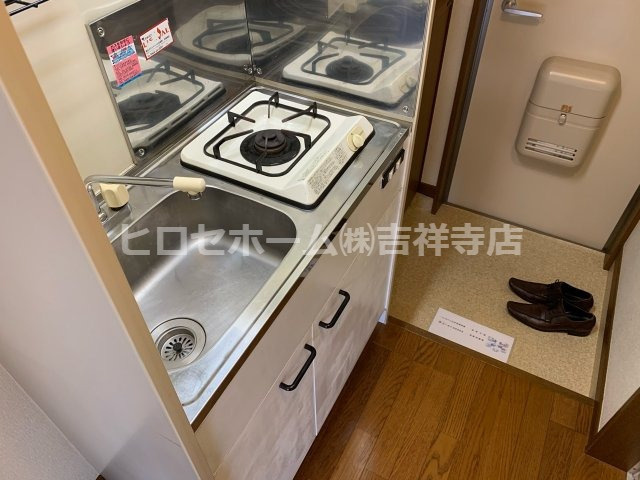 武蔵野市関前２丁目のアパートのキッチン