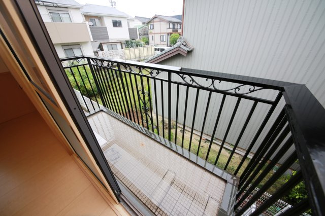 大府市半月町貸家のバルコニー
