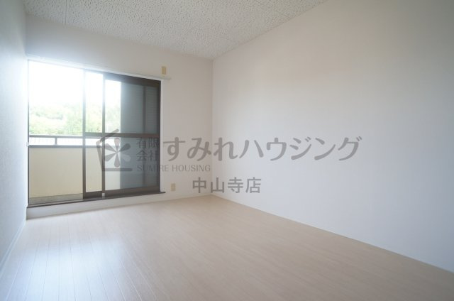 中山台戸建Ⅳの洋室