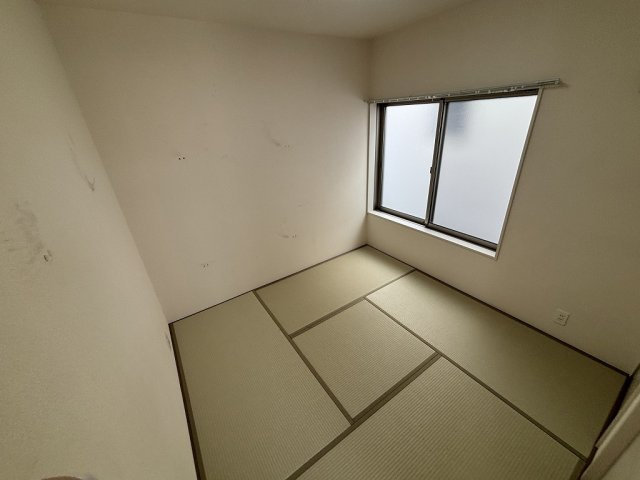 小牧市小松寺2丁目　中古戸建の和室|和室です