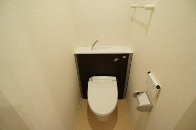 【トイレ】 | ルミエールＣ | 落ち着いた色調のトイレです