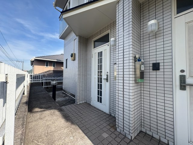 川崎市麻生区細山５丁目のテラスのエントランス
