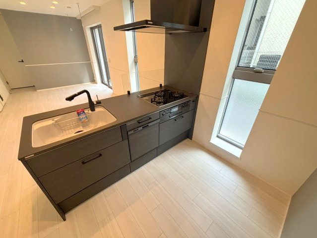 世田谷区上北沢１丁目の賃貸マンションのエントランス