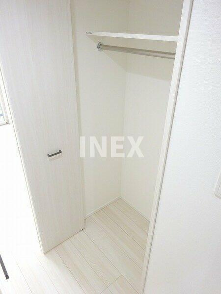 横浜市西区浜松町の賃貸マンションの収納