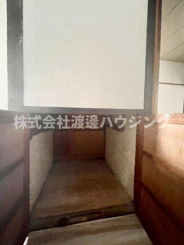 豊中市立花町戸建の収納