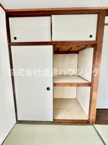 豊中市立花町戸建の収納