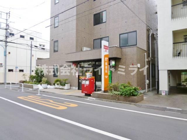 ラ・ポールの駐車場| 