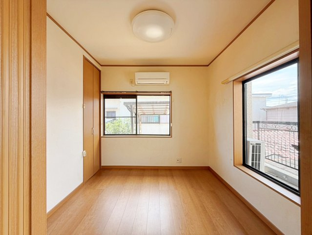 岸和田市池尻町　中古戸建の洋室