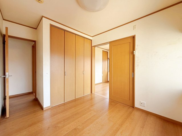 岸和田市池尻町　中古戸建の洋室