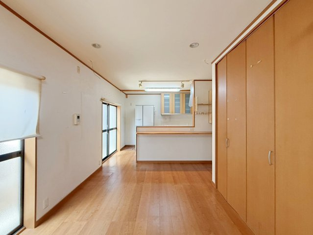 岸和田市池尻町　中古戸建の居間・リビング