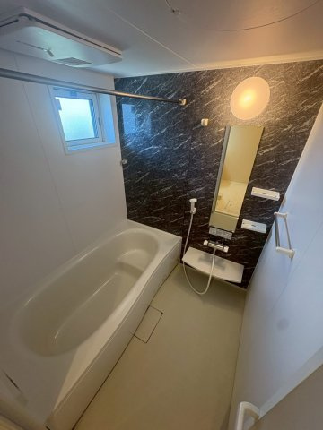 川崎市多摩区長尾７丁目のアパートの浴室|※他部屋参考写真