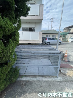 【その他共用部分】 | 立花ハイツ | 敷地内ゴミ置き場です