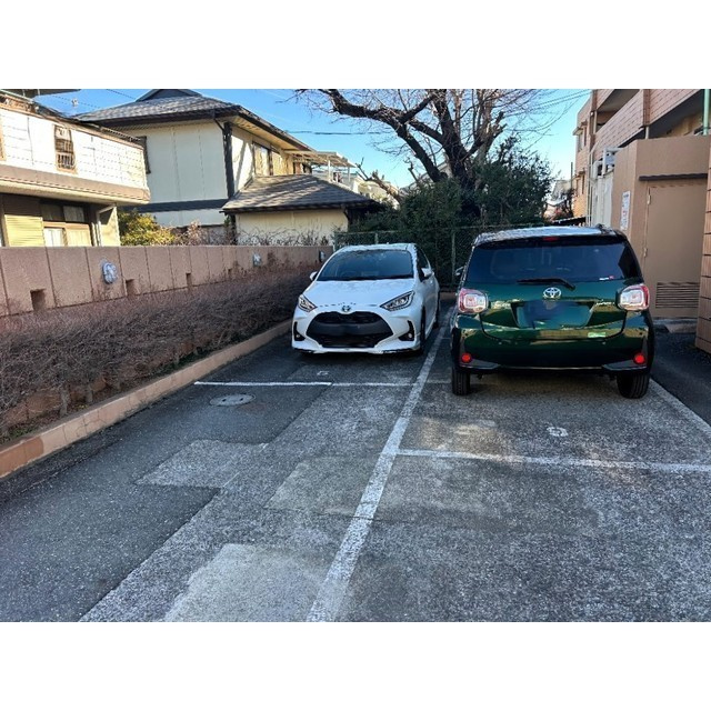 メゾン・セレステ指扇の駐車場|駐車場に車を止められます