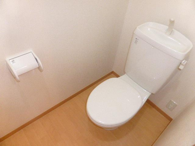 ロジュマンのトイレ|落ち着いた色調のトイレです