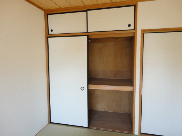 スペリオルＫのその他|押入れ