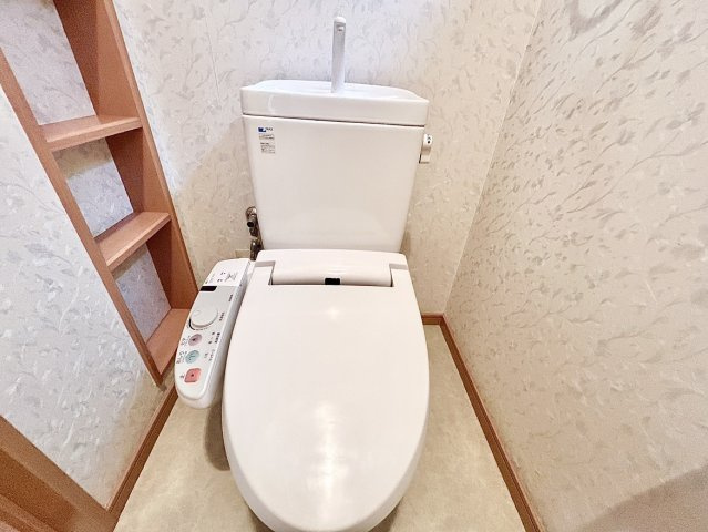 西区歌里町のトイレ|明るく清潔感溢れるトイレです。