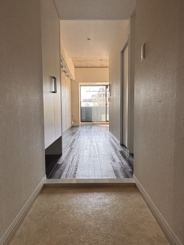 パークヒルズ赤坂の玄関|別号室の写真使用