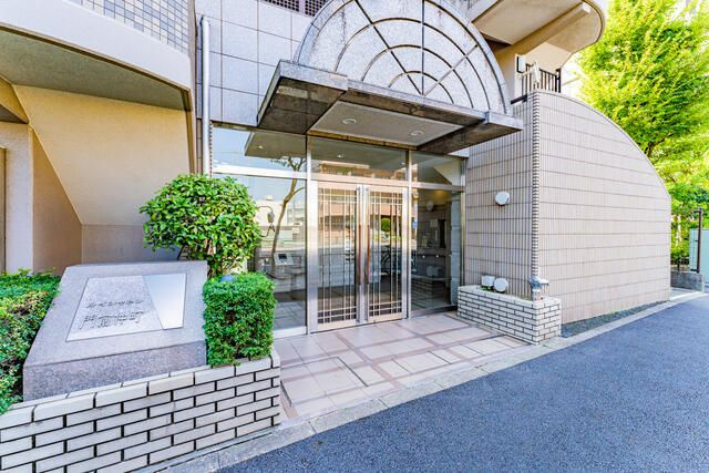 ルイシャトレ門前仲町のエントランス