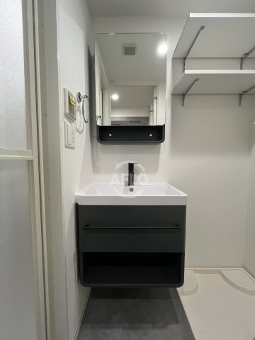 セレニテ難波ミラク参番館の独立洗面台|セレニテ難波ミラク参番館　独立洗面台