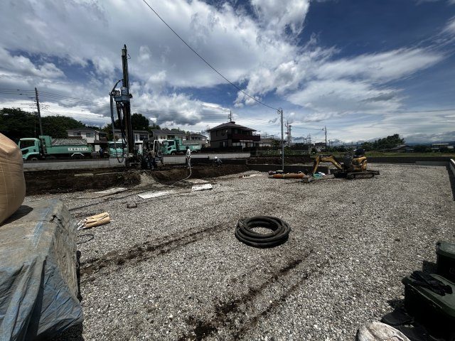 新築　北群馬郡榛東村広馬場第3　4号棟の駐車場|現地写真　駐車スペースは並列2台分可能です！					
