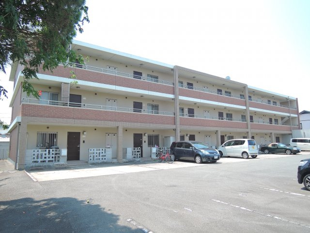 CHRYSANTHEMUM COURT