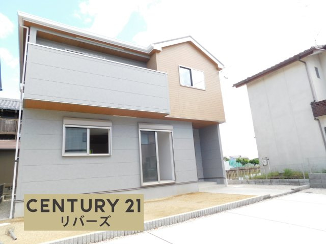 稲沢市田代１丁目の新築一戸建の外観|◇２号棟◇　ラスト１棟！！いつでもご案内出来ます♪（お問合せ当日、平日、水曜、夜間でもＯＫ）　南向き、陽当たり良好！　　敷地５０．６３坪！　駐車並列４台可　ワイドリビング１９．５帖♪　南に庭付♪