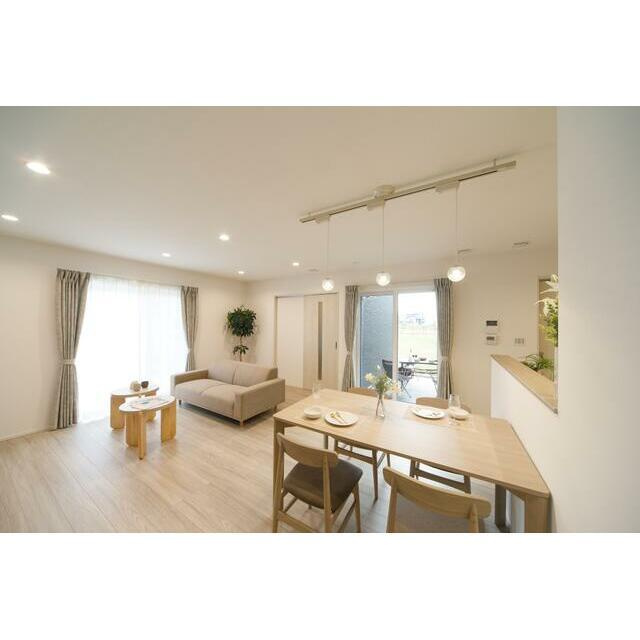 福知山市石原新築平屋の居間・リビング