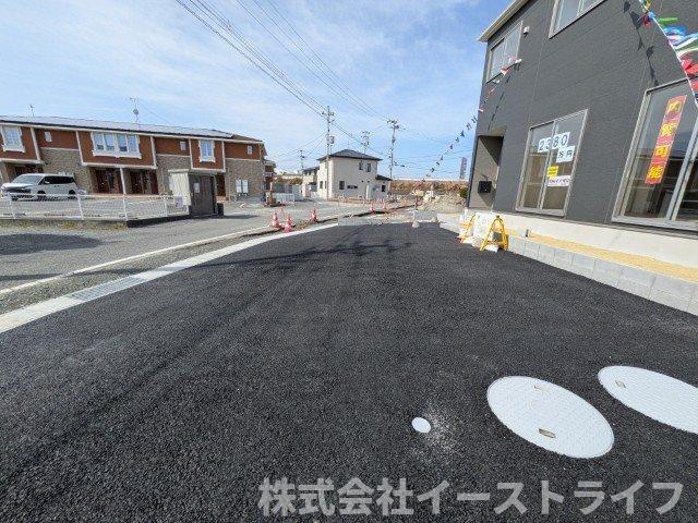 【新築戸建】　いわき市金山町第10　全2棟の駐車場|同社施工写真　カースペースです（2台駐車可能）