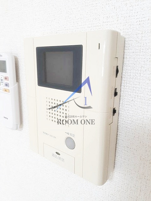 メイク　ゼファーのセキュリティ|モニター付きインターホンです。