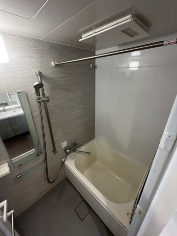 ベラスウィータ原宿の浴室|追い焚きあり