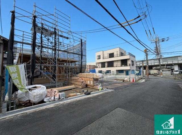 羽曳野市誉田　新築一戸建ての前面道路含む現地写真|現在建築中！落ち着いた街並みで新生活を始めることが出来そう！周辺の物件も併せてご紹介させて頂きます！
