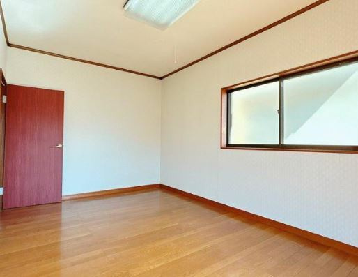 【中古】比企郡鳩山町小用リフォーム中古住宅の洋室|2F洋室です
