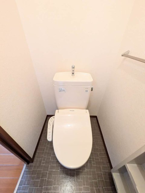 シャーメゾン際波 A棟のトイレ