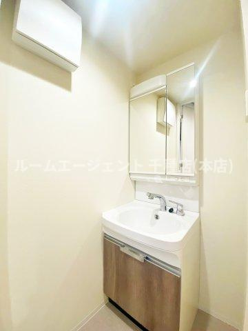 プレサンス今池駅前フェルディノの洗面所