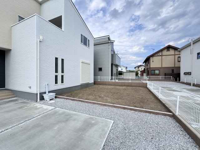 新築　伊勢崎市茂呂町第3　Livele Garden.S　2号棟の庭|現地写真　伊勢崎市茂呂町第3　Livele Garden.S