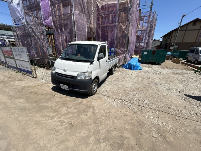 新築　伊勢崎市茂呂町第3　Livele Garden.S　2号棟の駐車場|現地写真　駐車スペースは並列3台分可能です！

