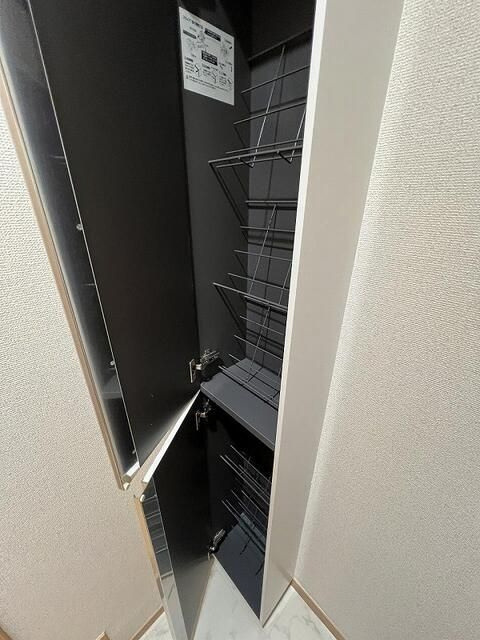 リーヴェルポート鶴見ＣＲＥＡの収納