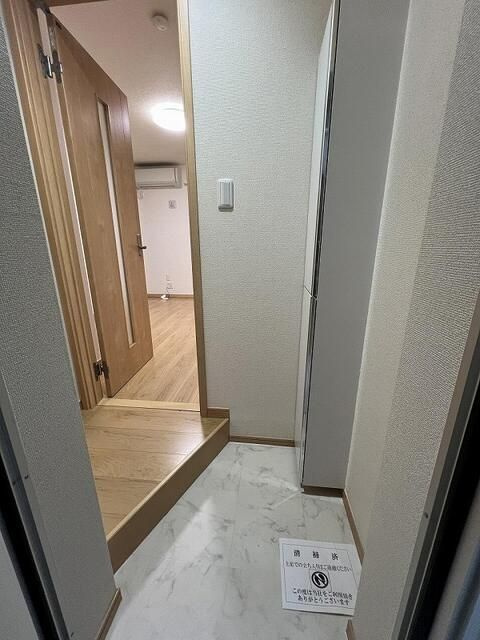 リーヴェルポート鶴見ＣＲＥＡの玄関