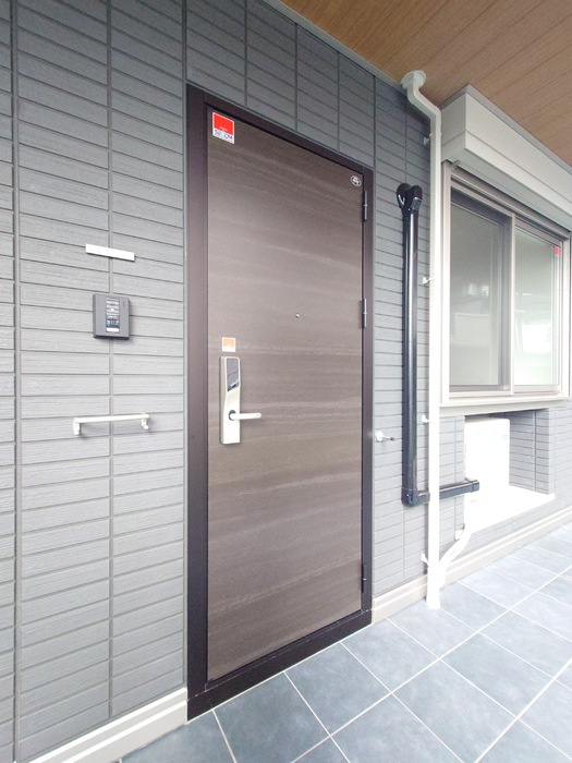 D-residence西町の玄関
