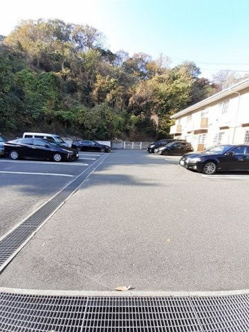 サンセール　Ｂの駐車場