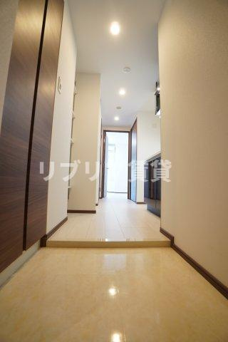 ジェノヴィア西千葉の玄関