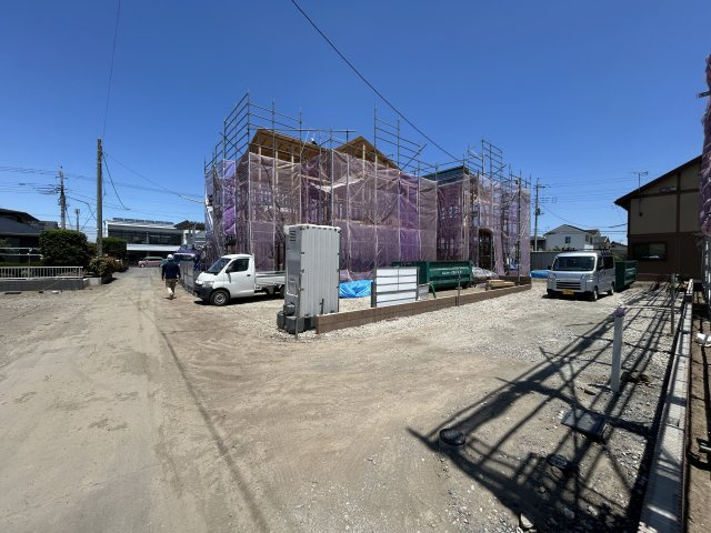新築　伊勢崎市茂呂町第3　Livele Garden.S　3号棟の前面道路含む現地写真|現地写真　西側接道幅員約4ｍ	