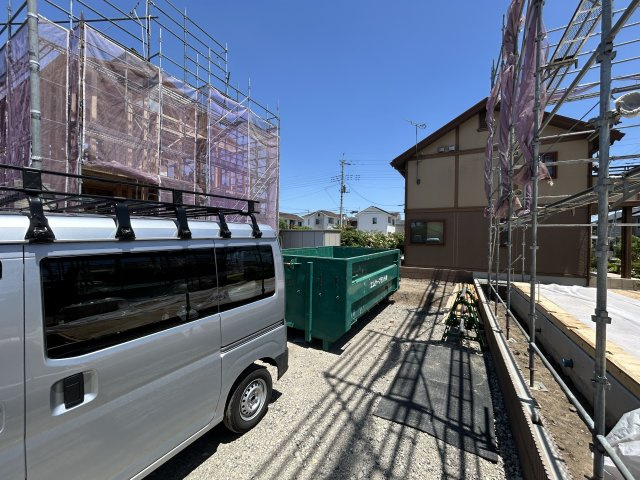 新築　伊勢崎市茂呂町第3　Livele Garden.S　3号棟の駐車場|現地写真　駐車スペースは4台分可能です！

